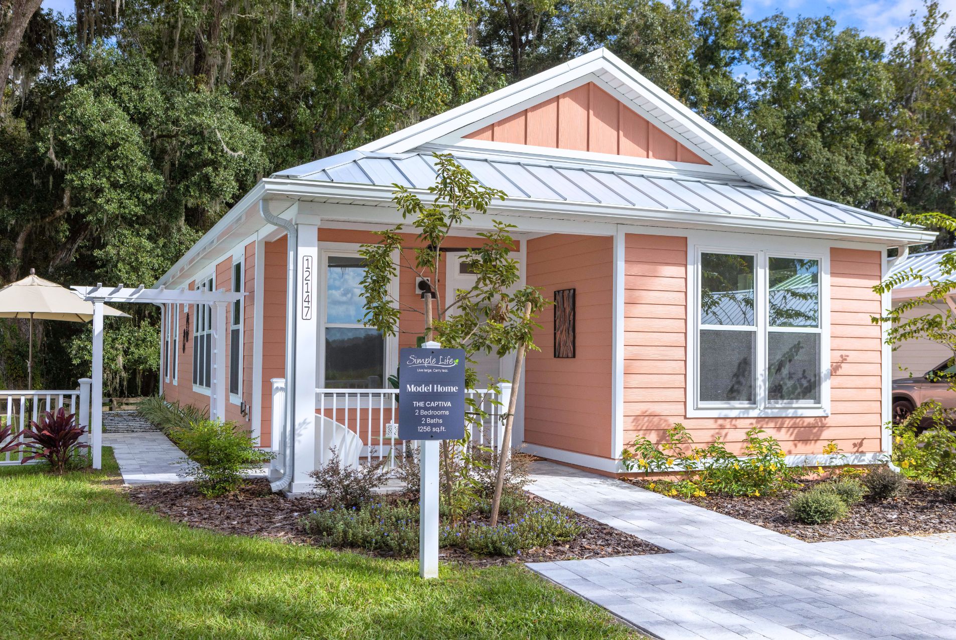 Captiva cottage exterior at Lakeshore by Simple Life.