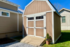 This home comes with a shed for added stroage