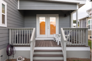 Large back deck with french doors.