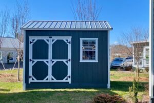 Tiny home comes with shed in side yard