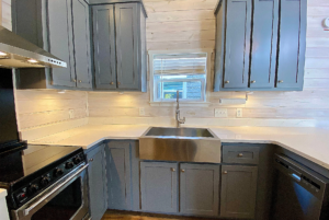 kitchen with farmhouse sink