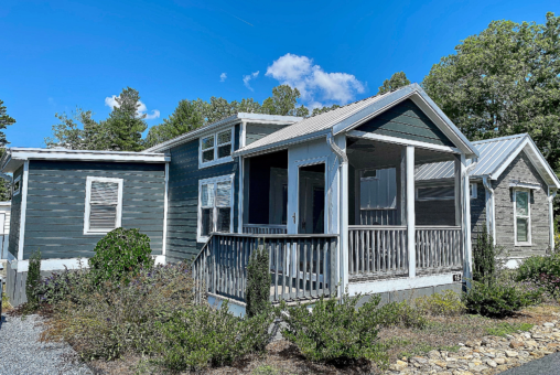 front of 2 bed tiny home nc