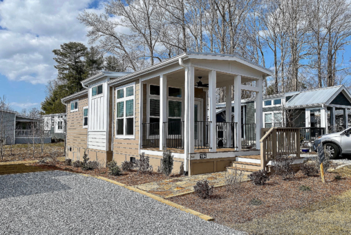 Front of home Cheaha model manufactured by Clayton homes