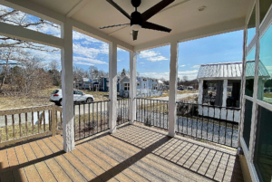 front porch with ceilling fan