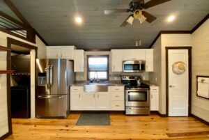 kitchen amenities