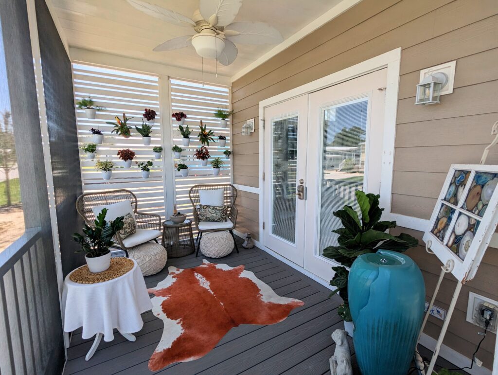 Small cottage home in Simple Life's Lakeshore community.