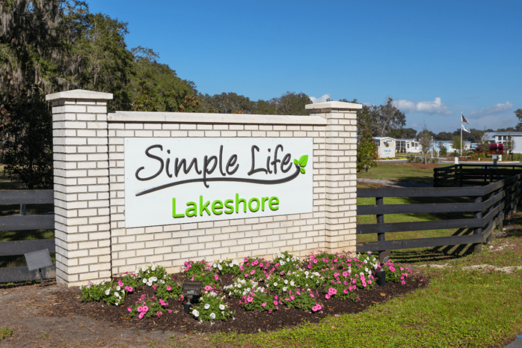 Lakeshore is located in Oxford, Florida.